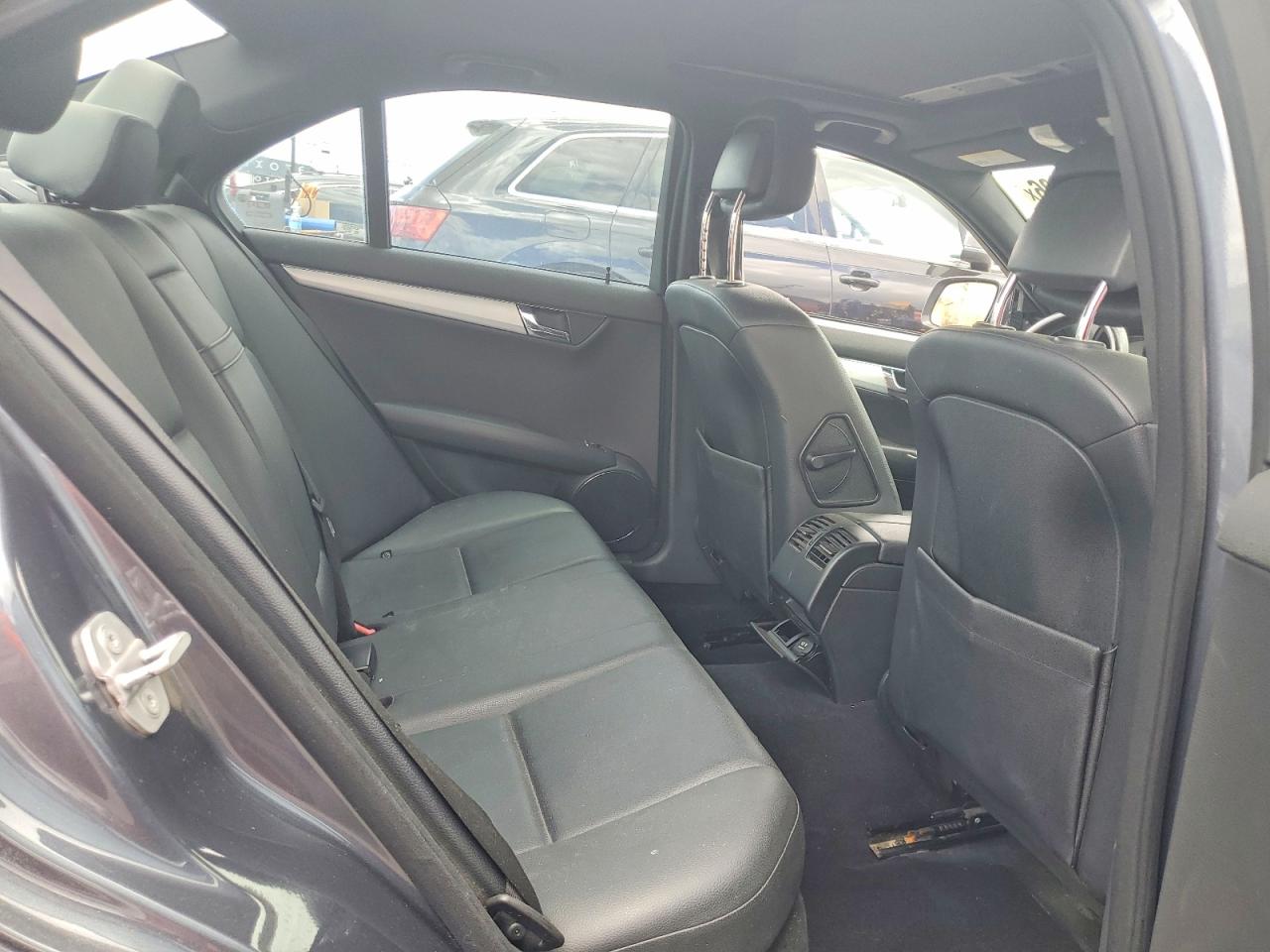 Mercedes-Benz C-Class 300