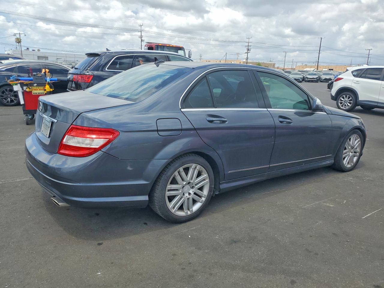 Mercedes-Benz C-Class 300