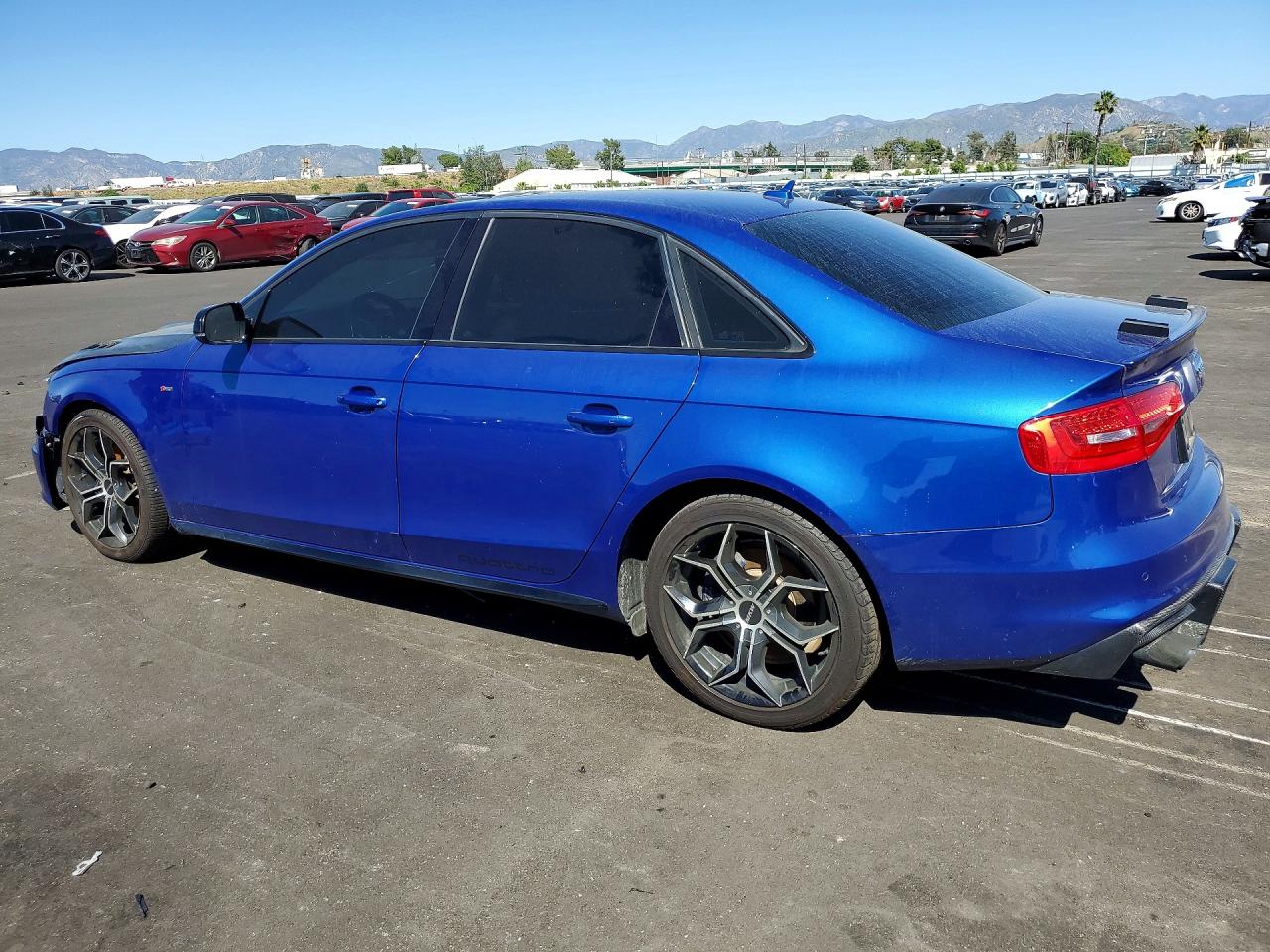 Audi A4 Premium Plus S-line