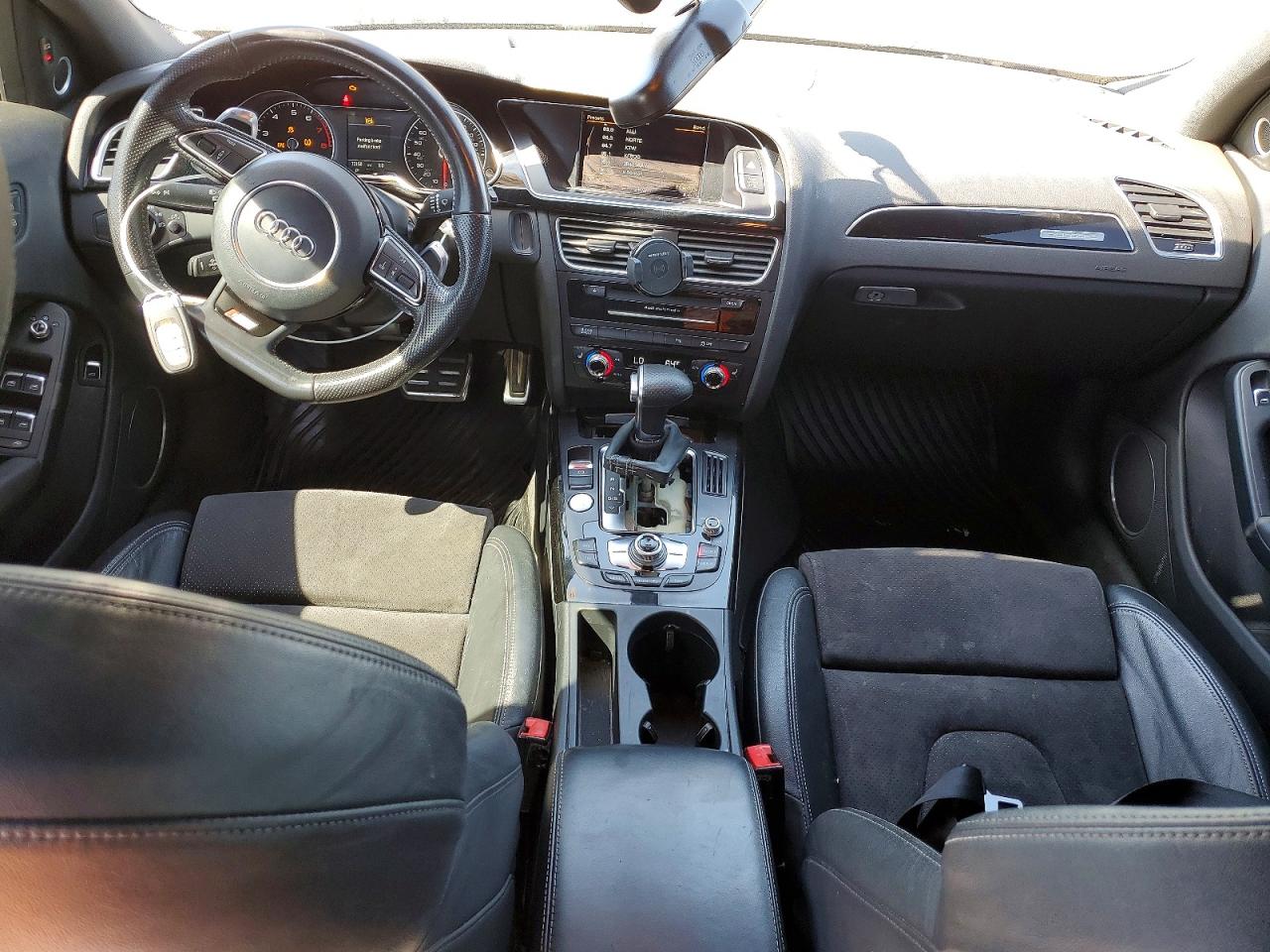Audi A4 Premium Plus S-line