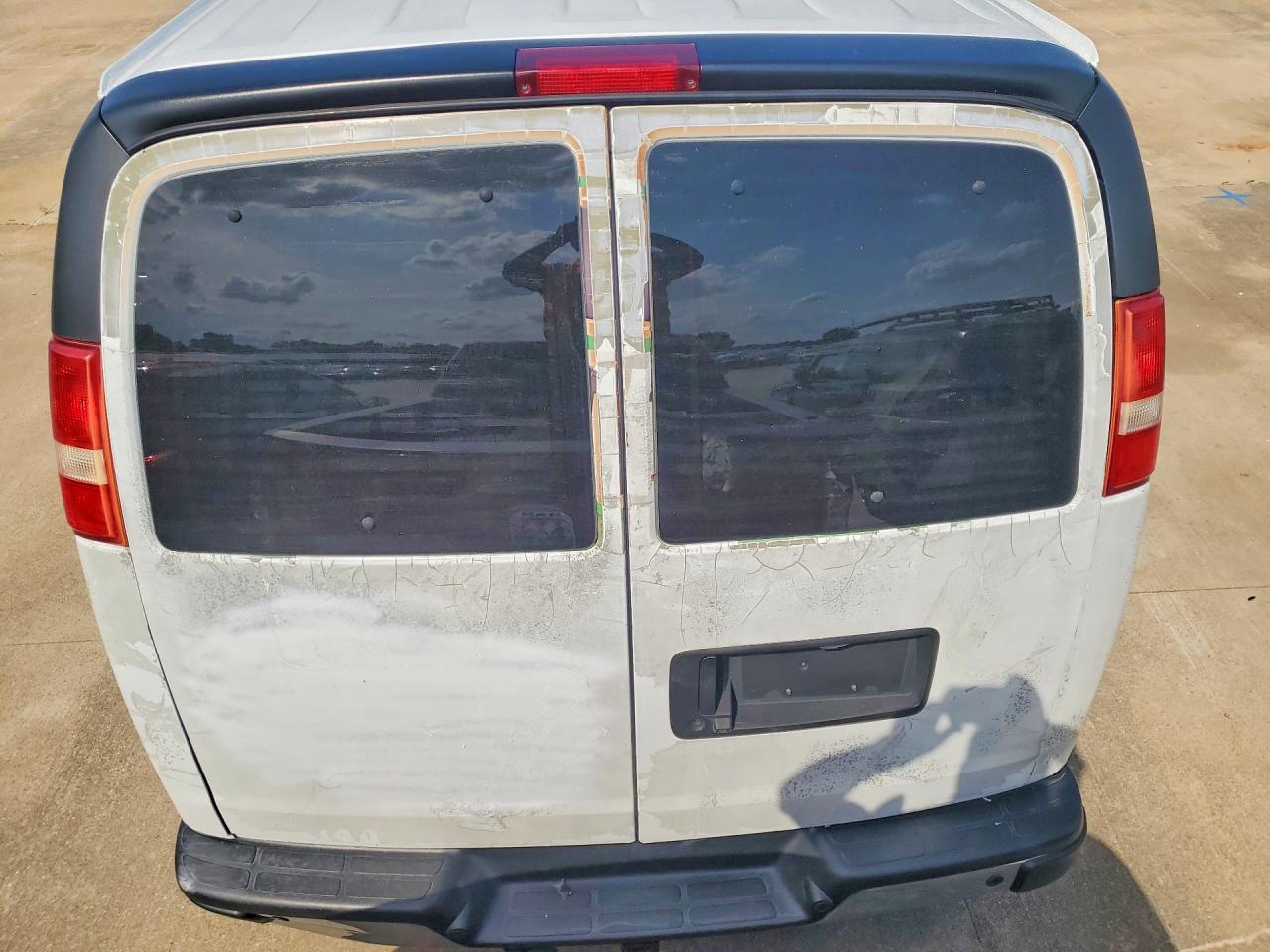 Chevrolet Express Ls