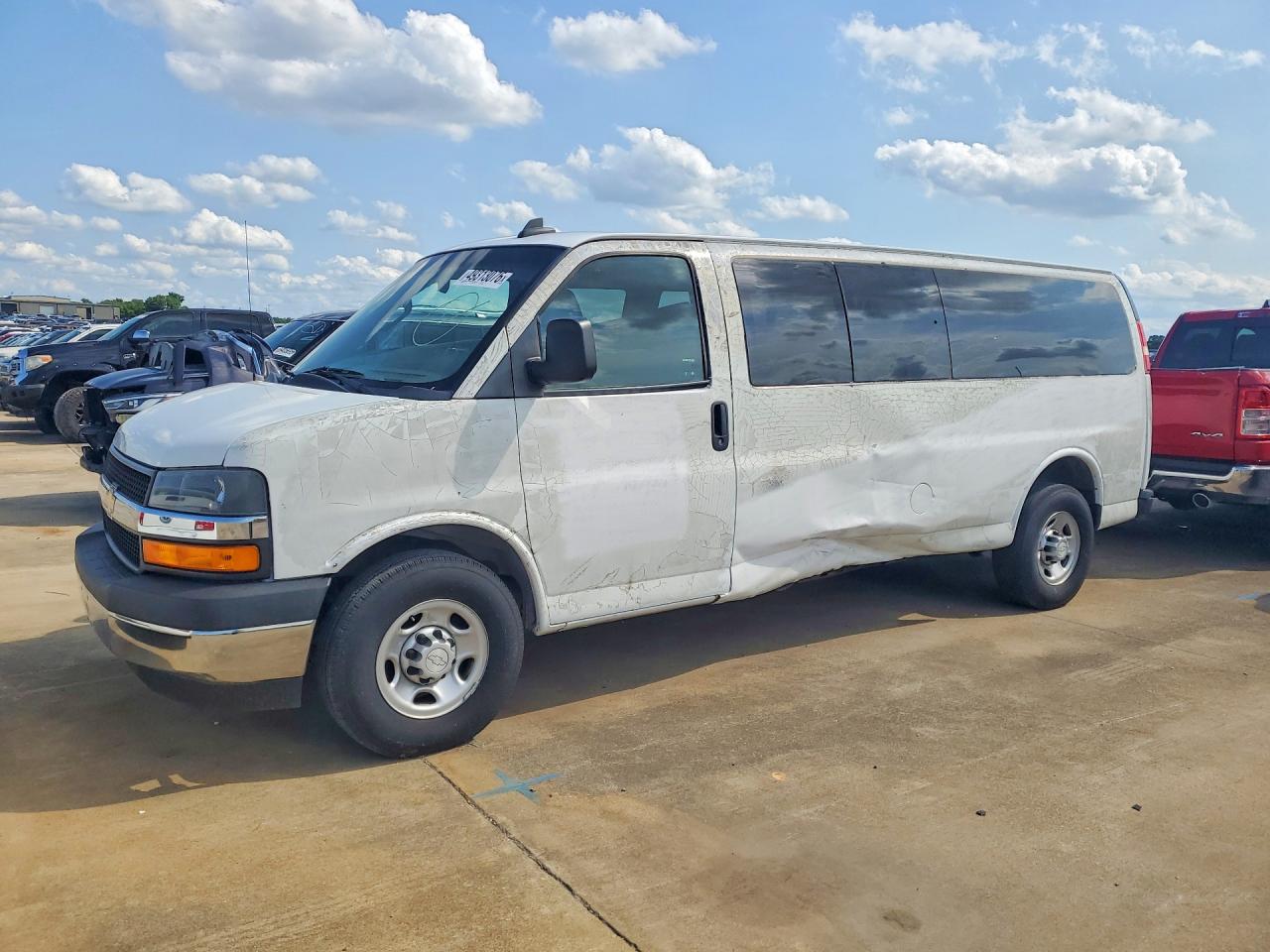 Salvage Chevrolet Express Image
