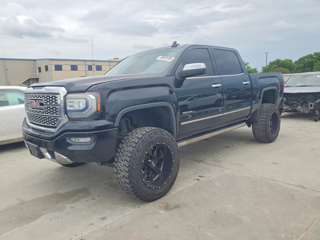 Salvage GMC Sierra Image