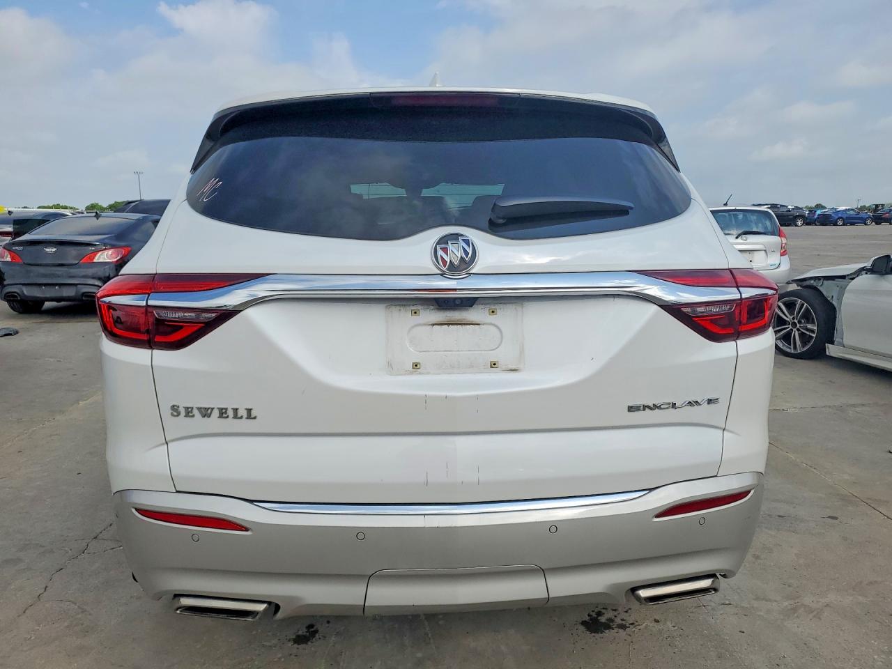 Buick Enclave Essence