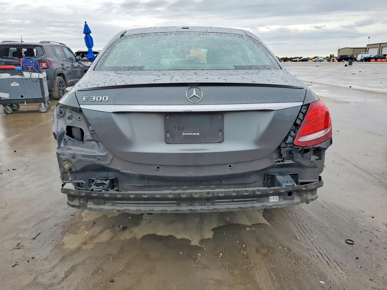 Mercedes-Benz E-Class 300