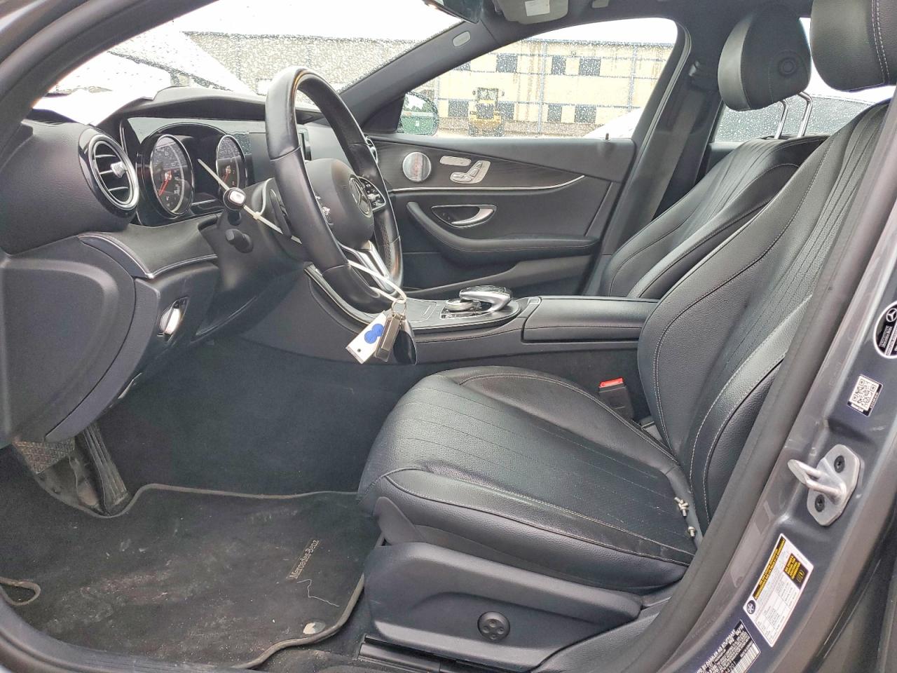 Mercedes-Benz E-Class 300