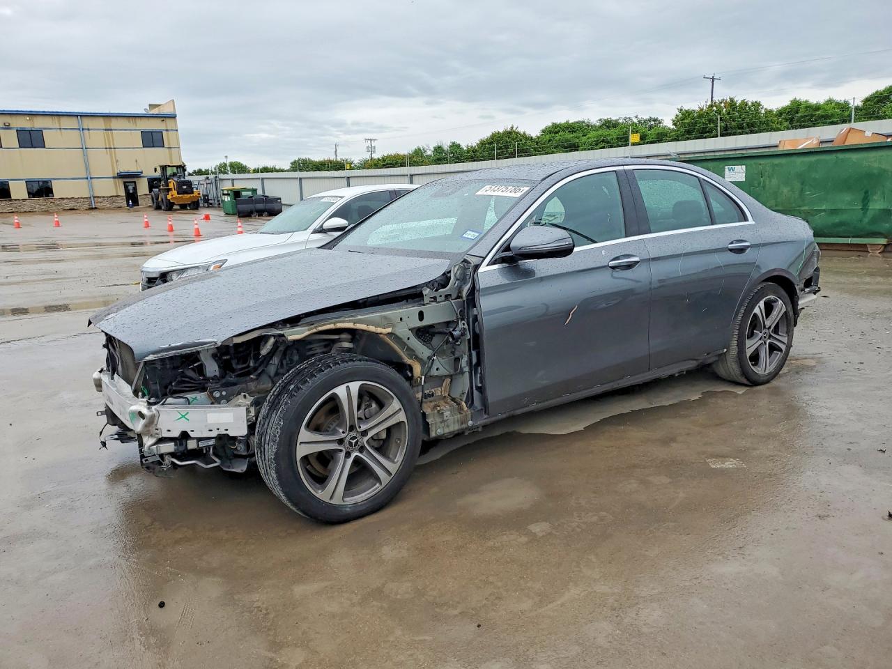 Salvage Mercedes-Benz E-Class Image