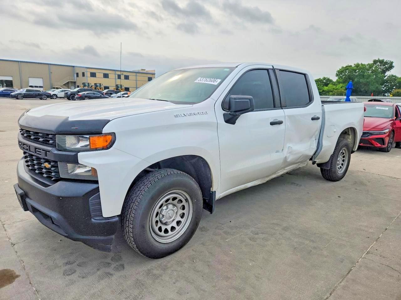 Salvage Chevrolet Silverado Image
