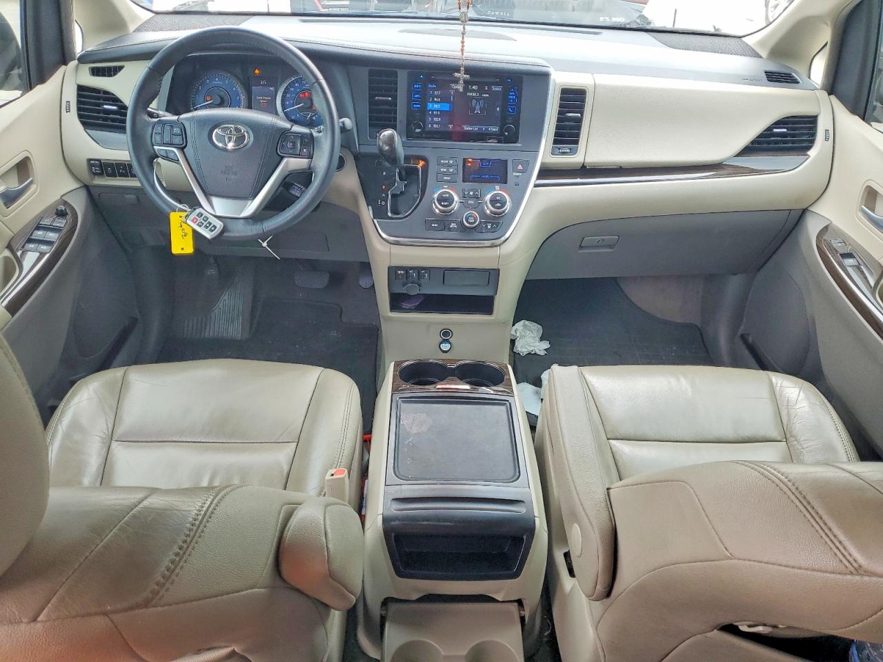 Toyota Sienna Xle 8-passenger