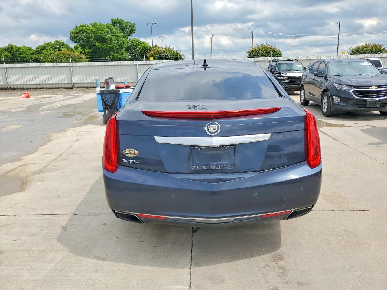 Cadillac XTS Luxury Collection