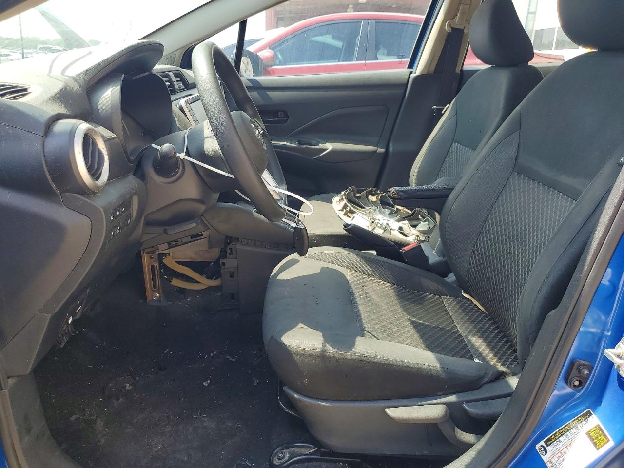 Nissan Versa S