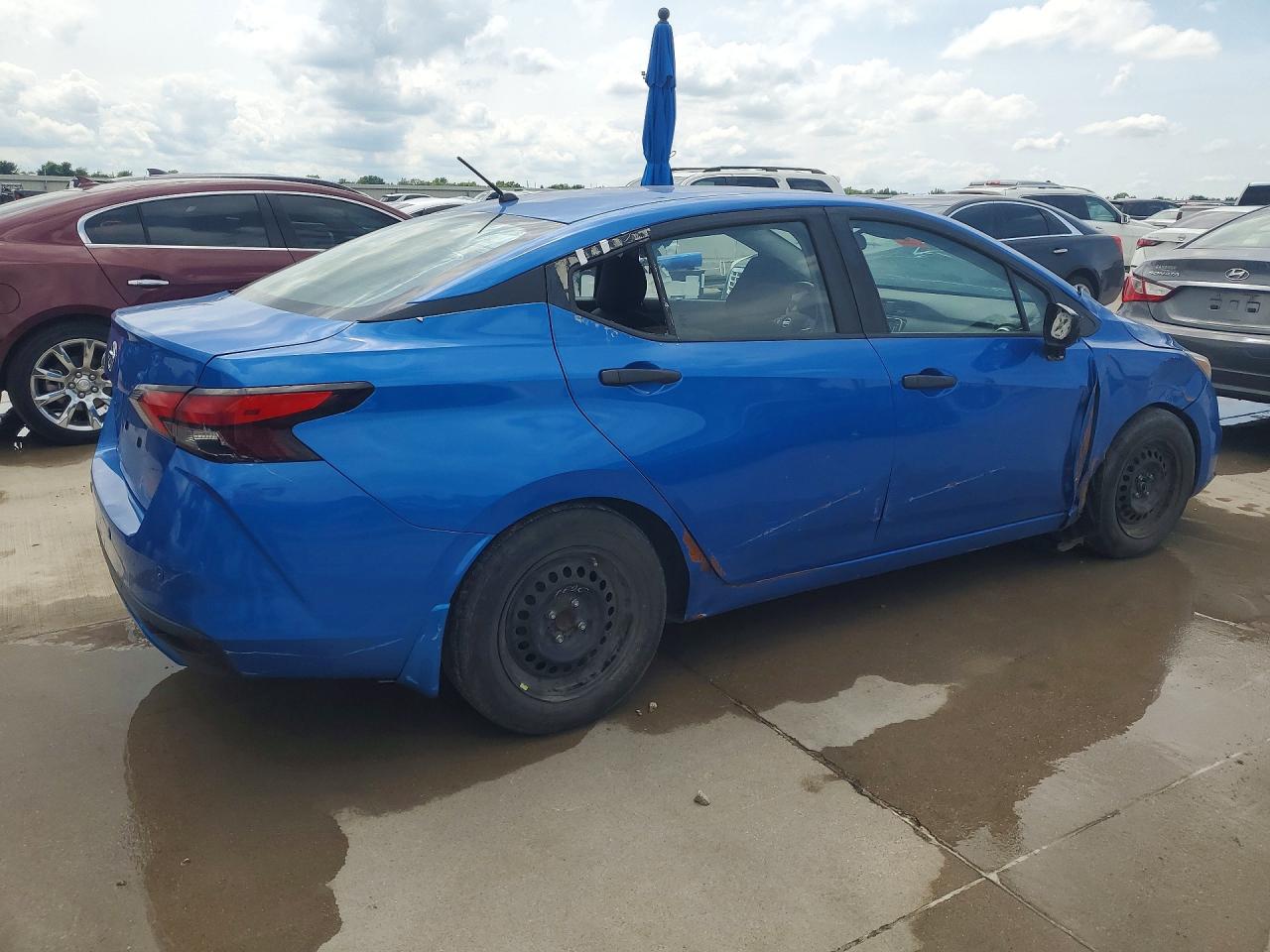 Nissan Versa S