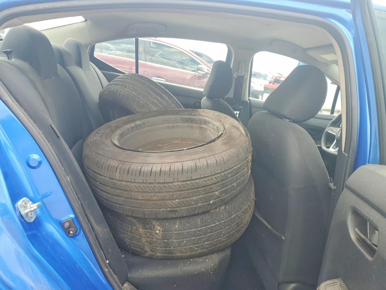 Nissan Versa S