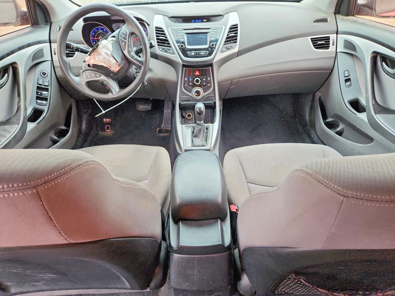 Hyundai ELANTRA Se