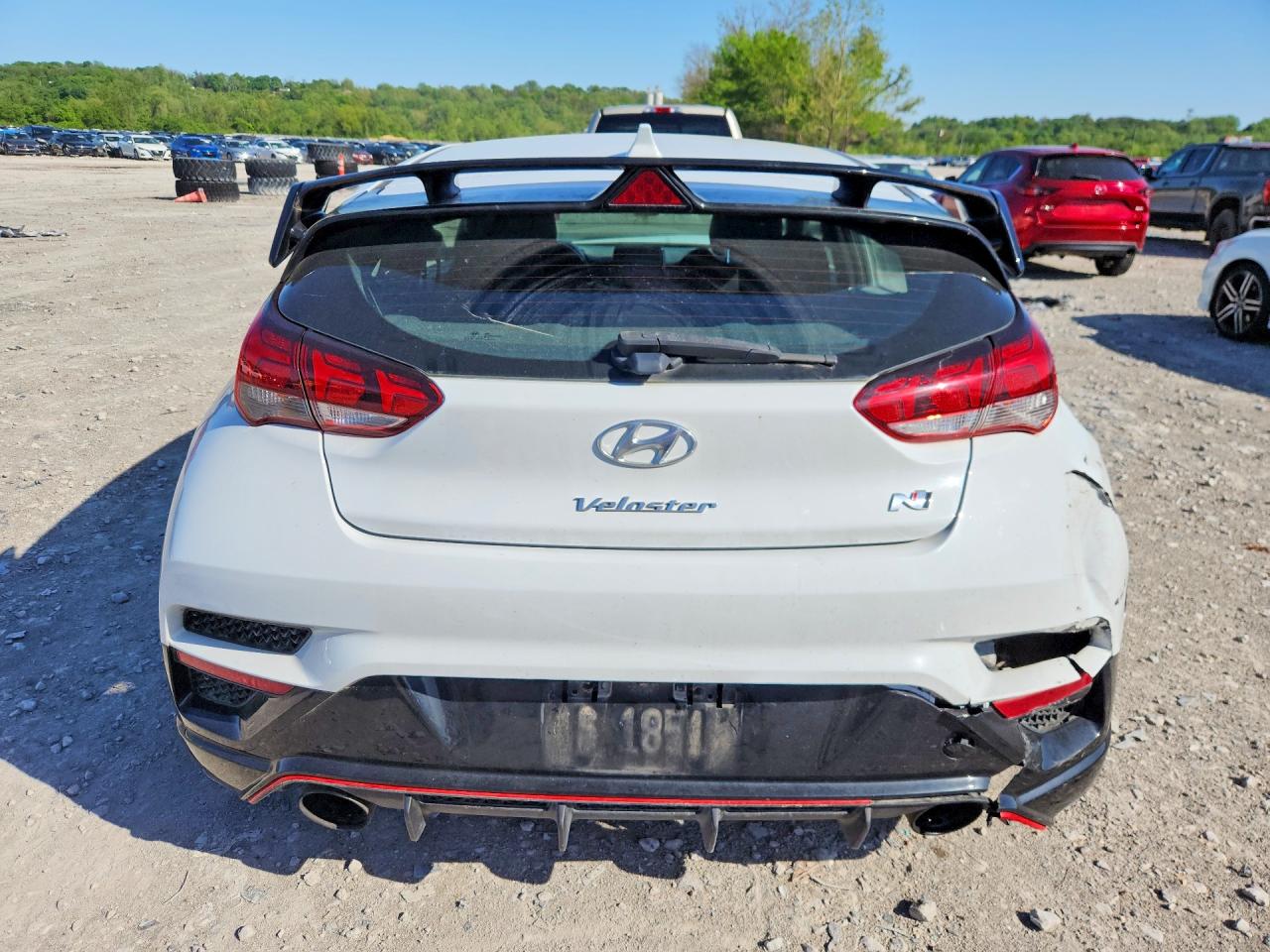 Hyundai VELOSTER Base