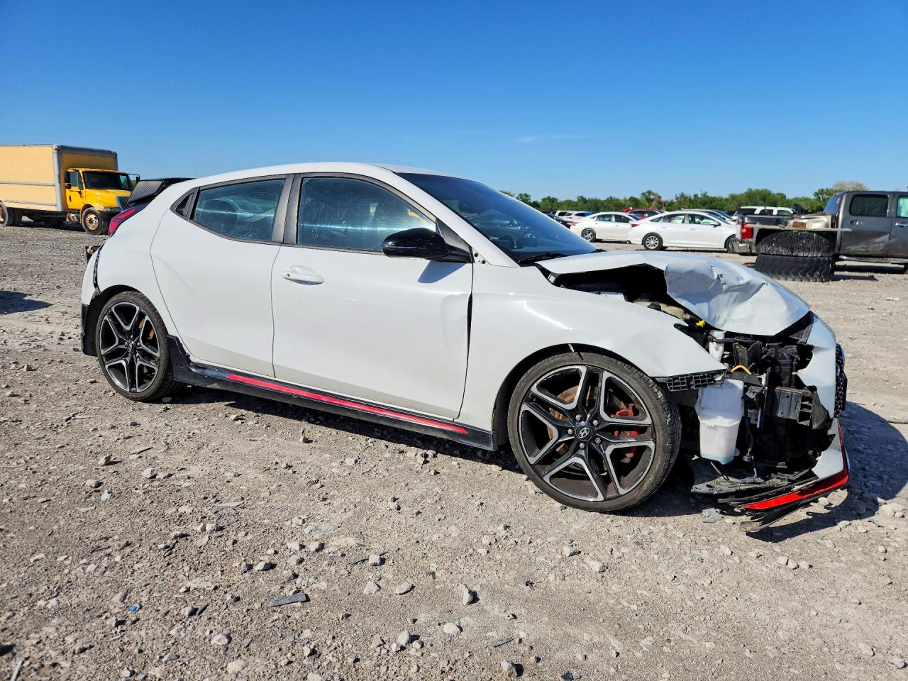 Hyundai VELOSTER Base