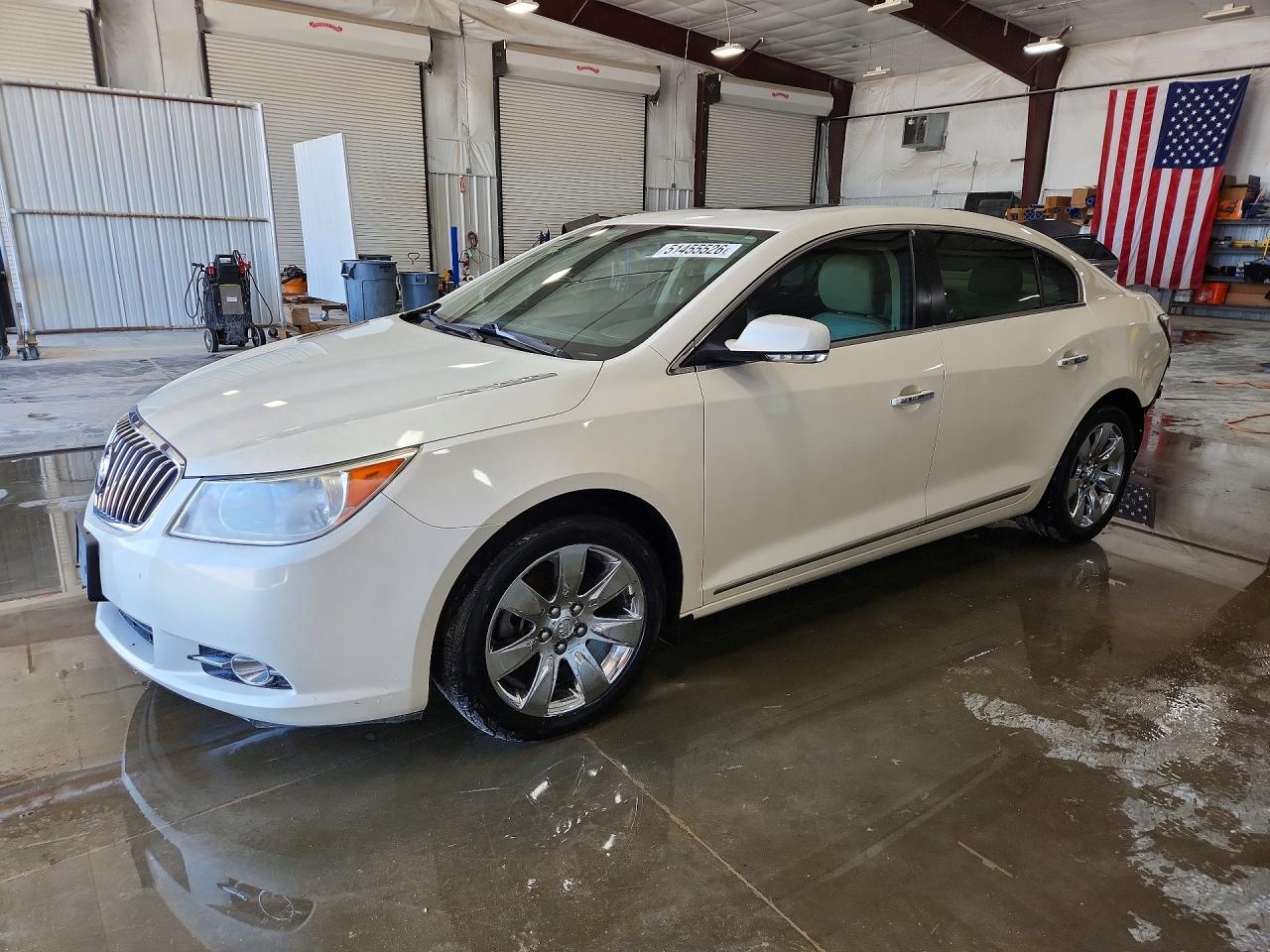 Salvage Buick LaCrosse Image