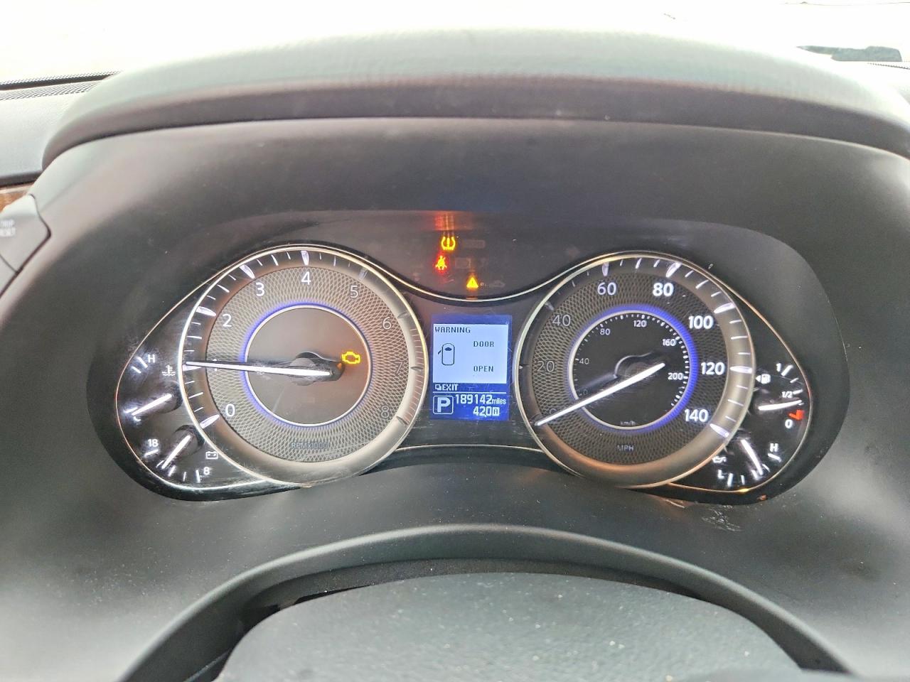 INFINITI Qx Base
