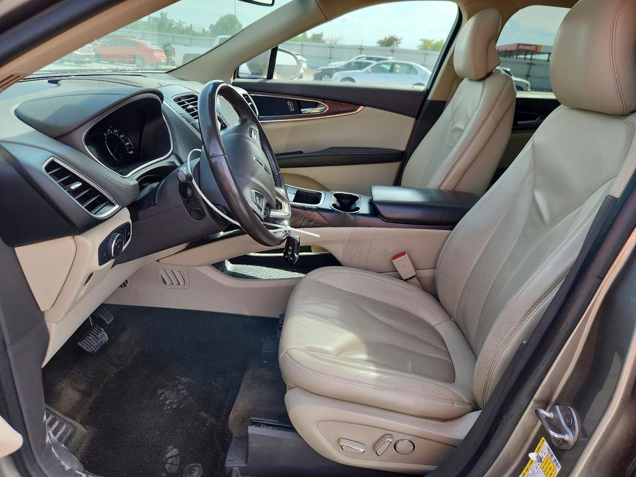 Lincoln MKX Select