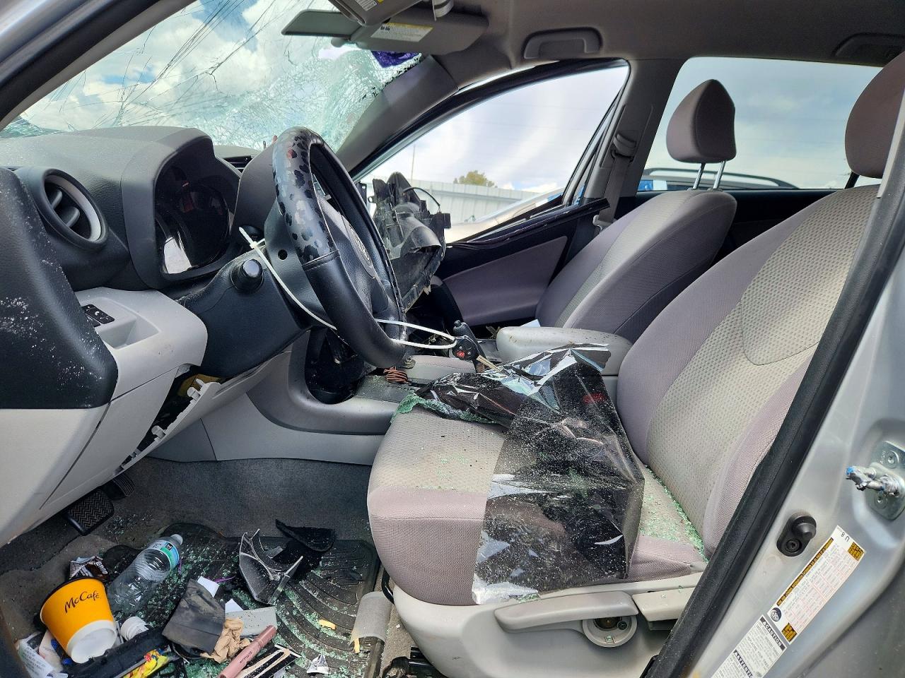 Toyota RAV4 Base