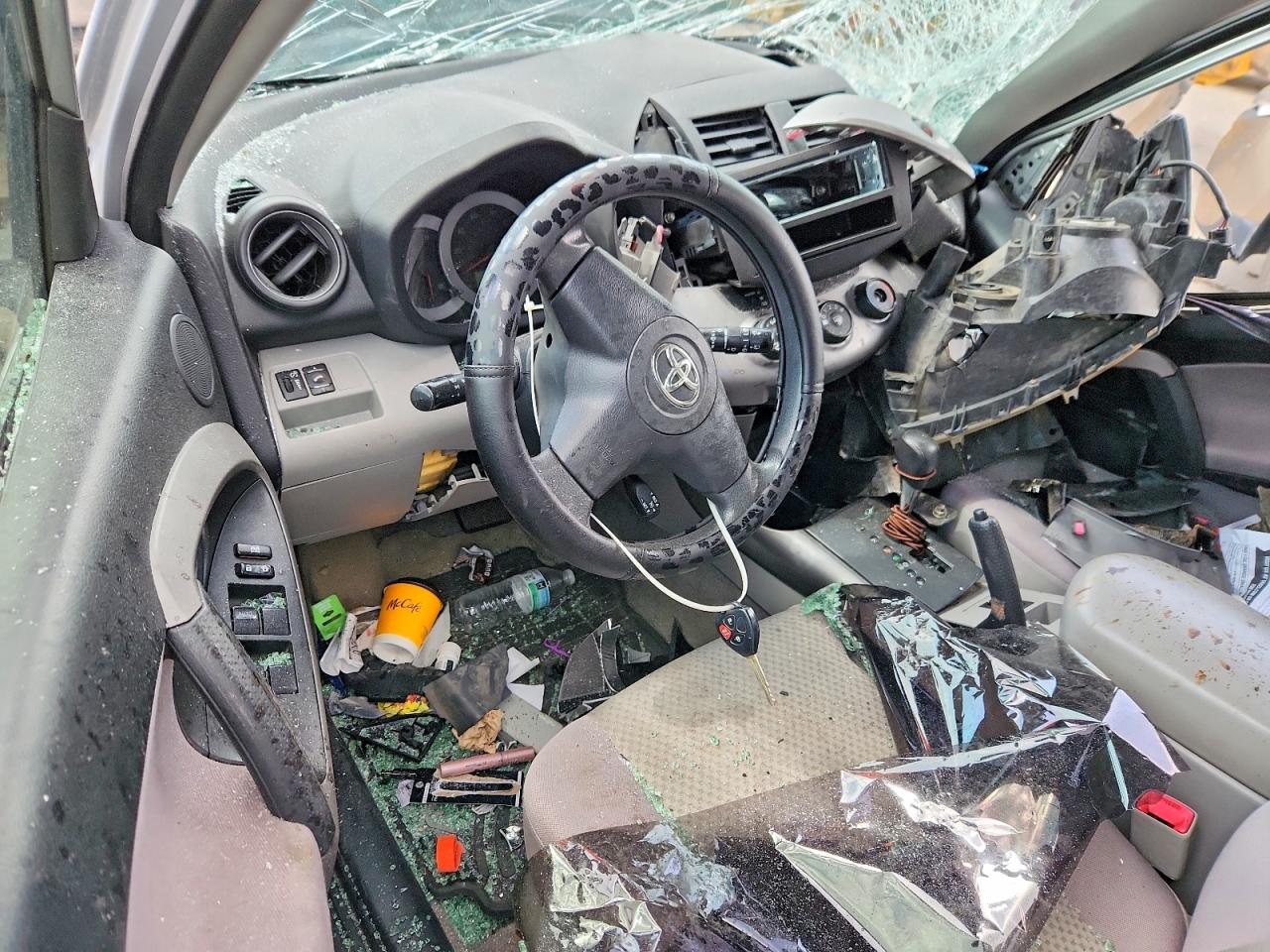 Toyota RAV4 Base