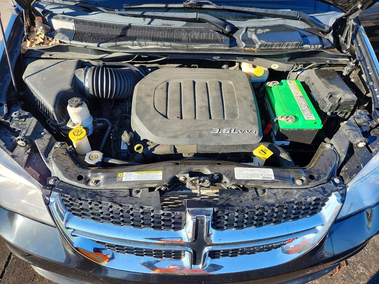 Dodge Caravan Crew