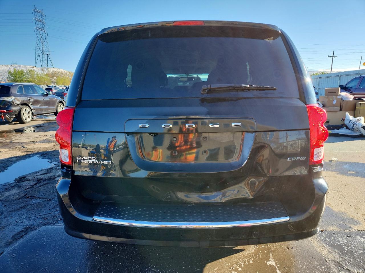 Dodge Caravan Crew