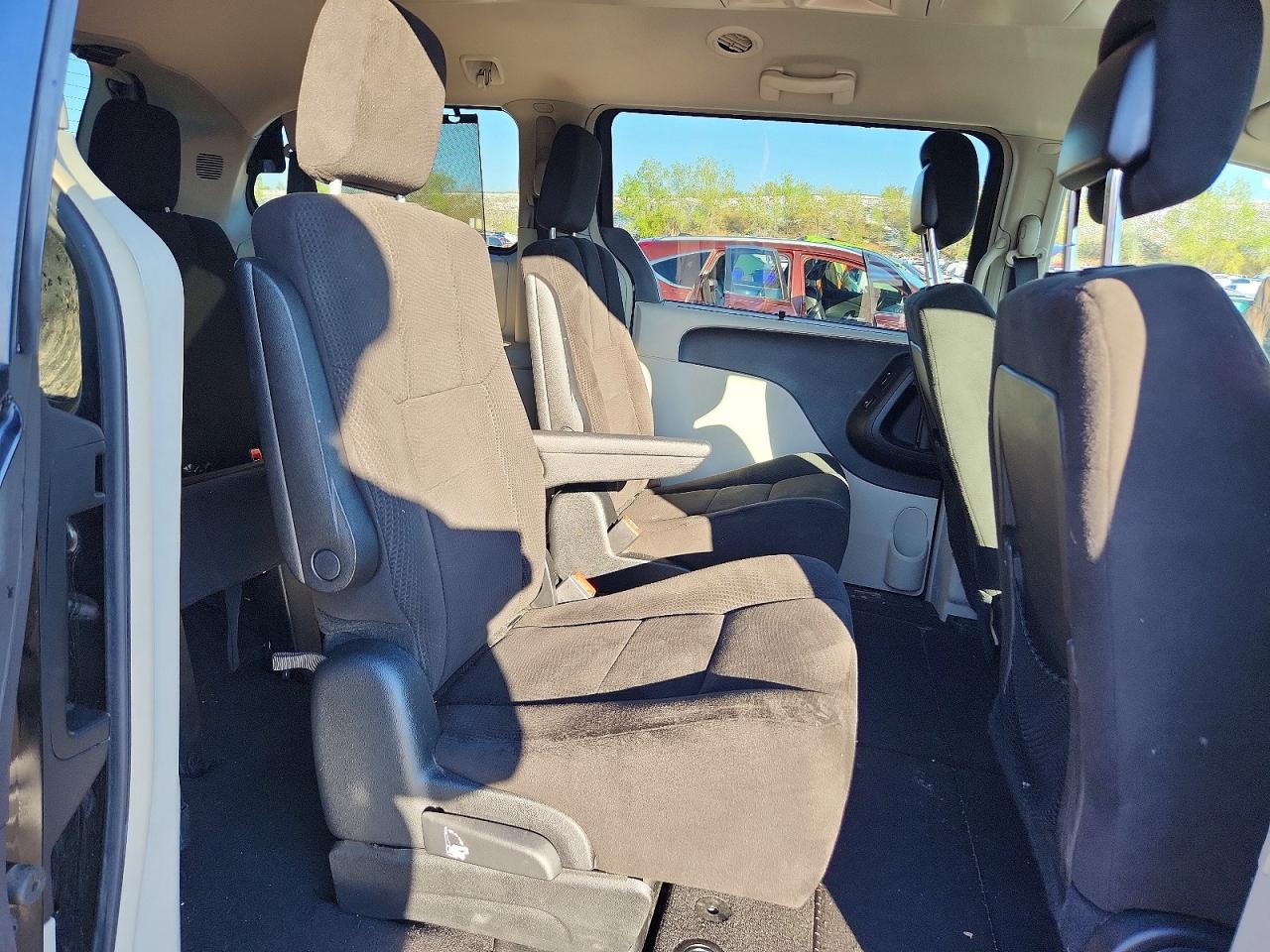Dodge Caravan Crew
