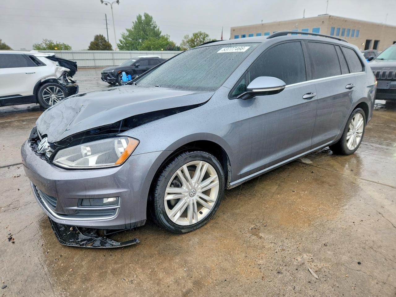Salvage Volkswagen Golf Image