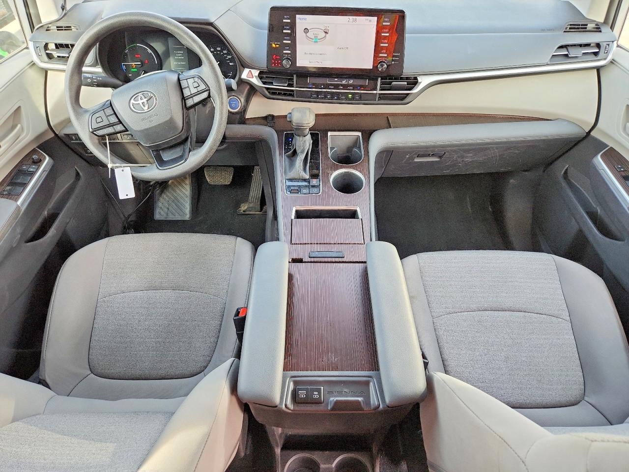 Toyota Sienna Le