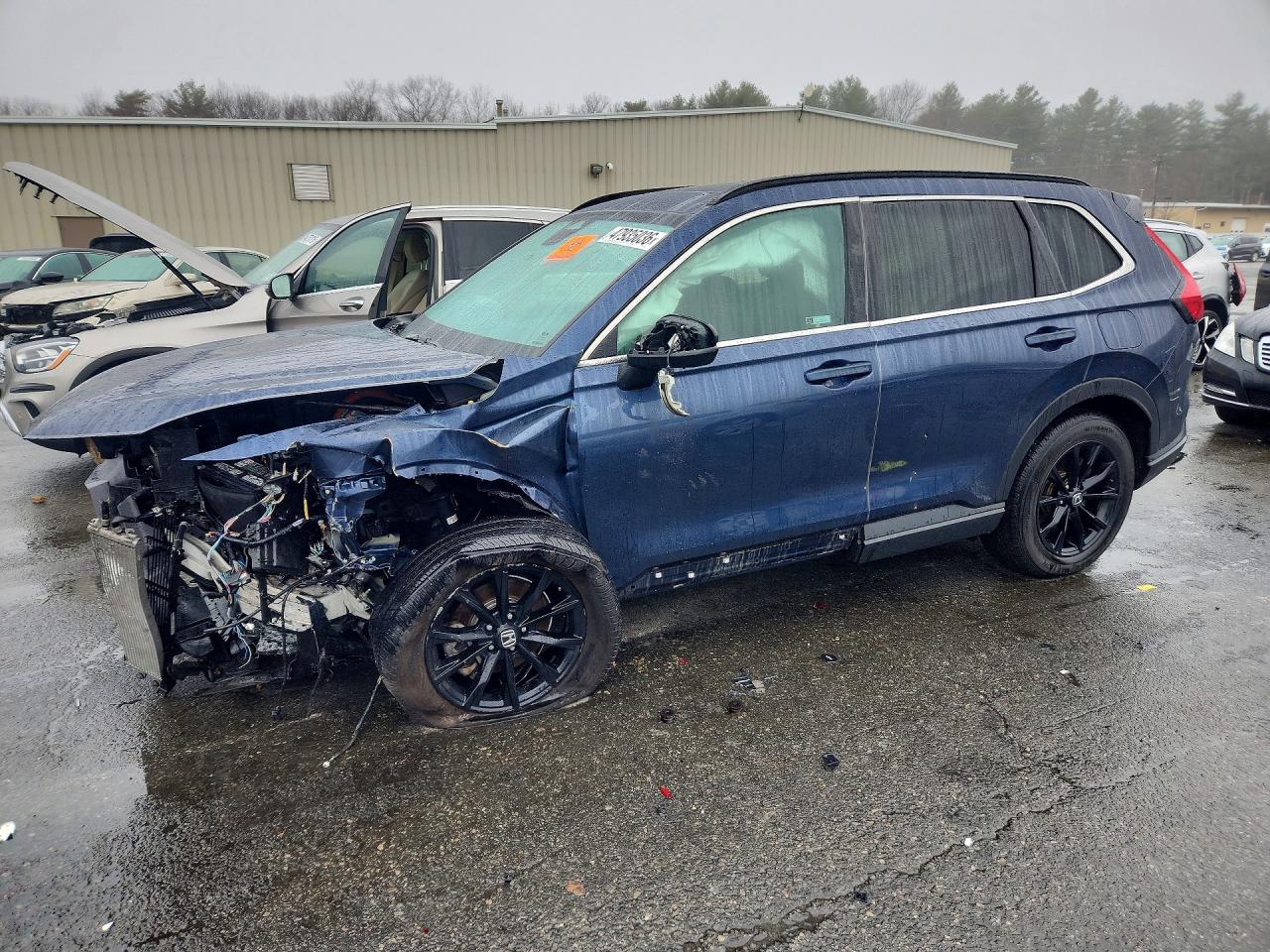 Salvage Honda Crv Image