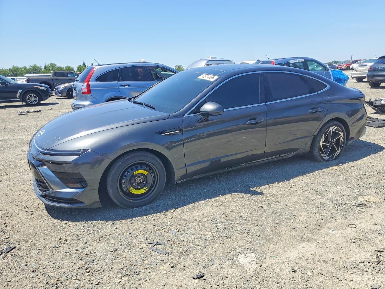 Salvage Hyundai SONATA Image