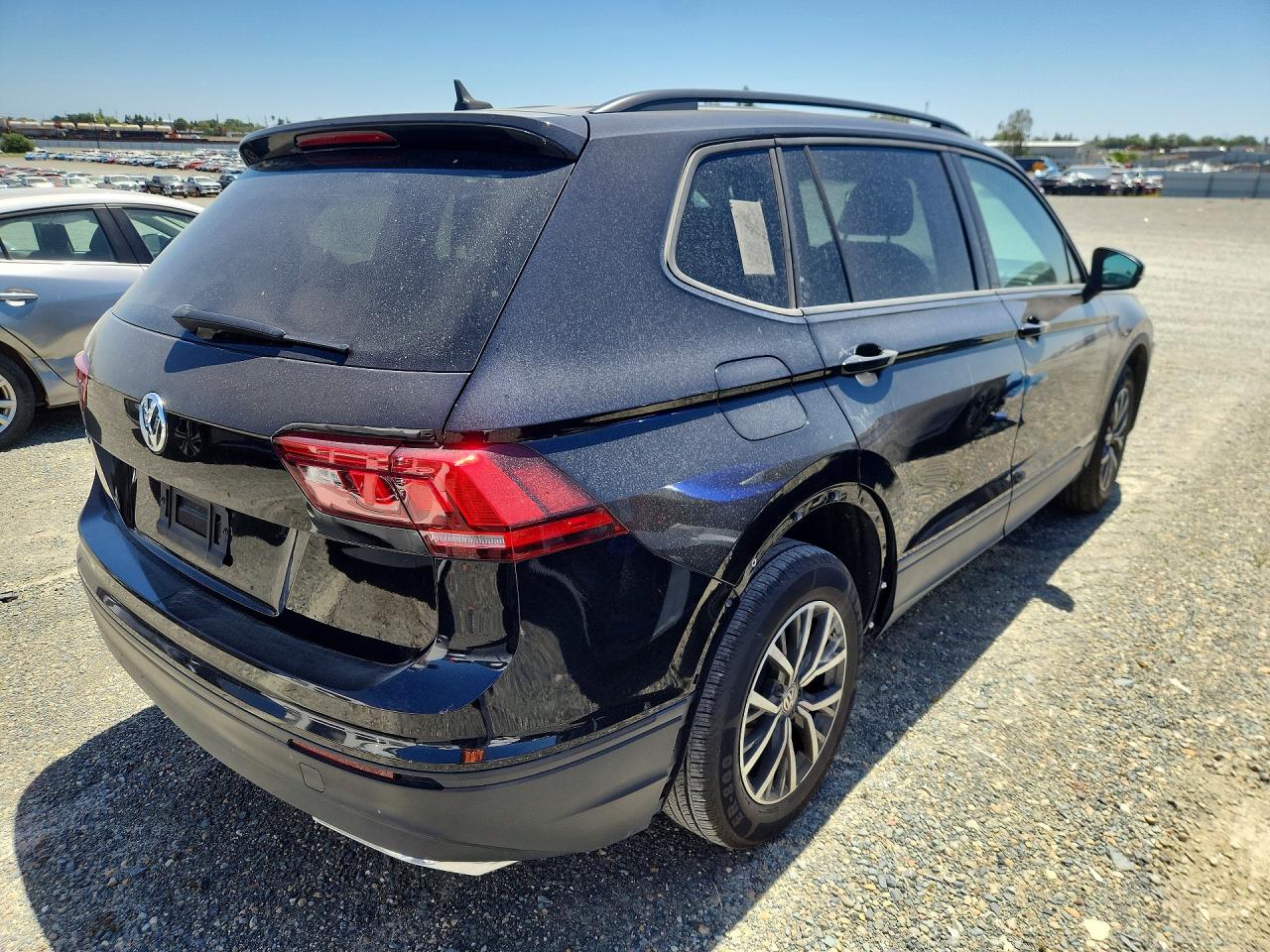 Volkswagen Tiguan S