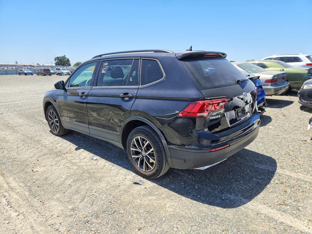 Volkswagen Tiguan S