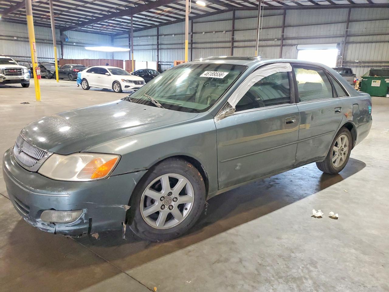 Salvage Toyota Avalon Image