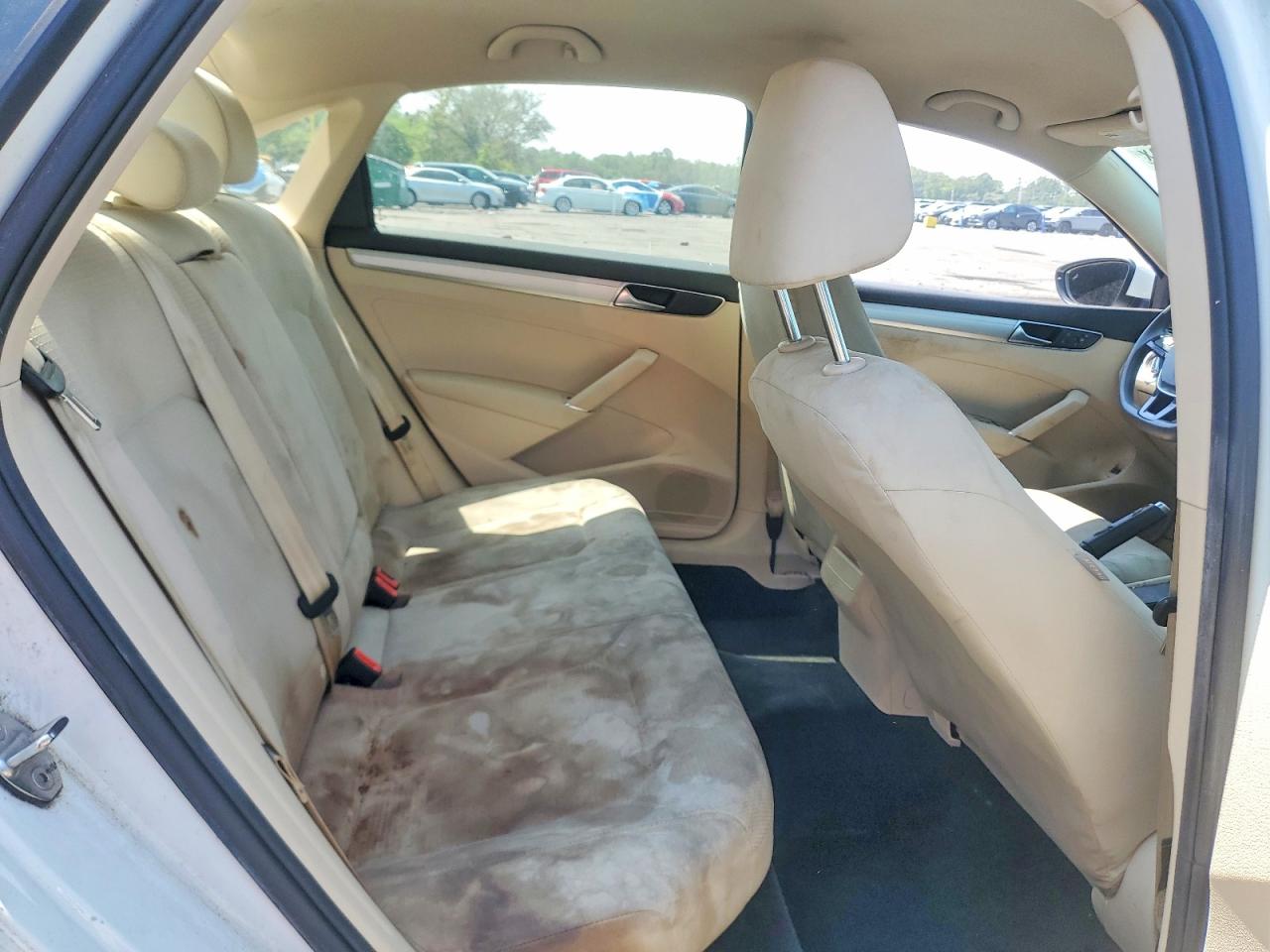 Volkswagen Passat S
