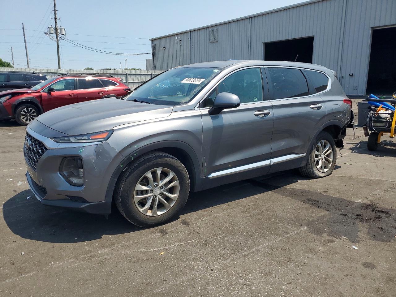 Salvage Hyundai SANTA FE Image
