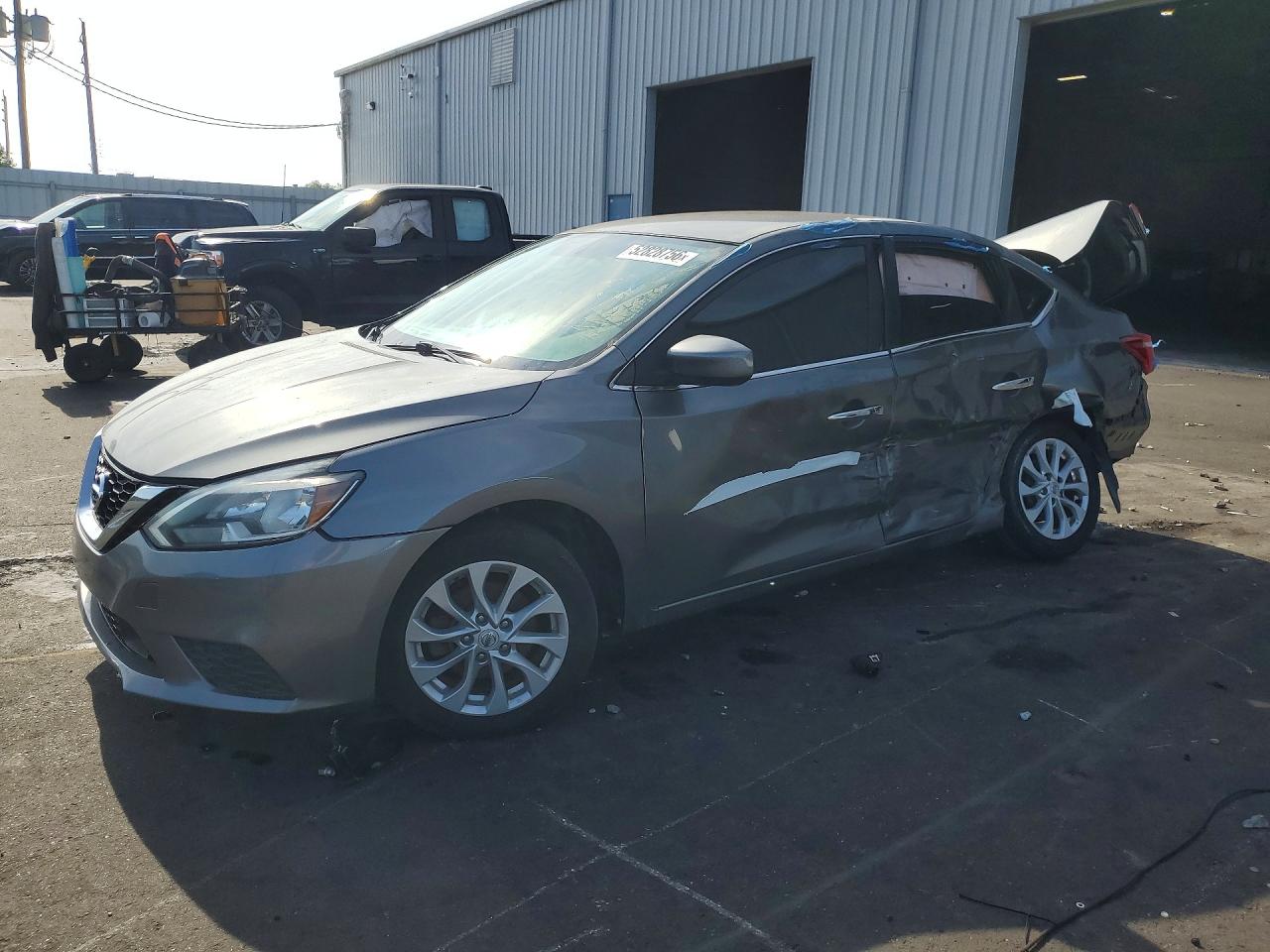 Salvage Nissan Sentra Image