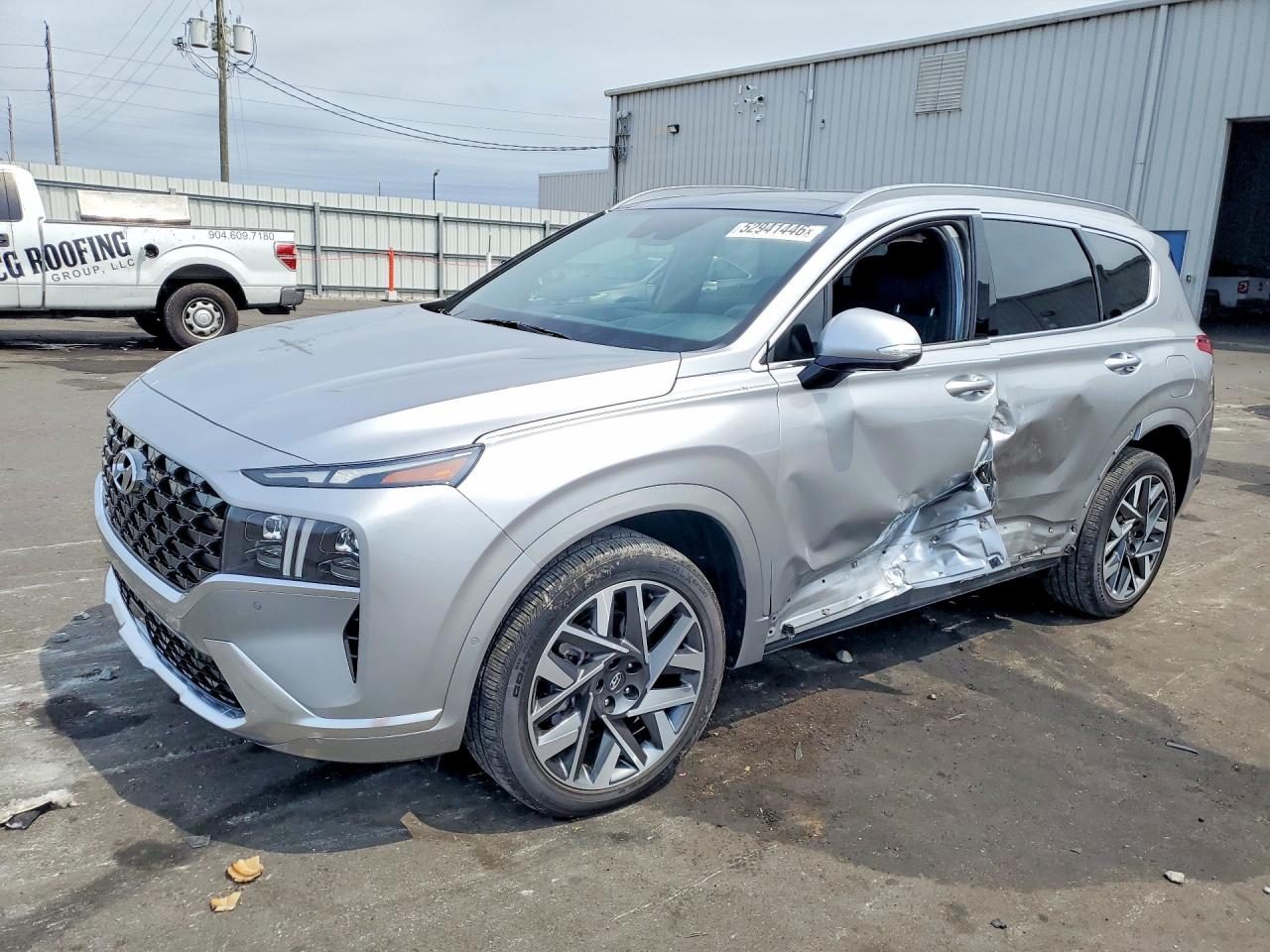 Salvage Hyundai SANTA FE Image