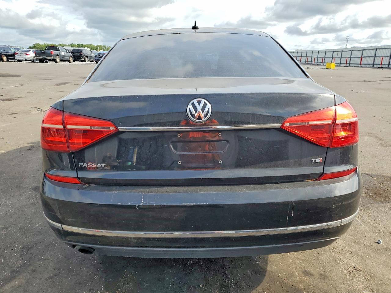 Volkswagen Passat S
