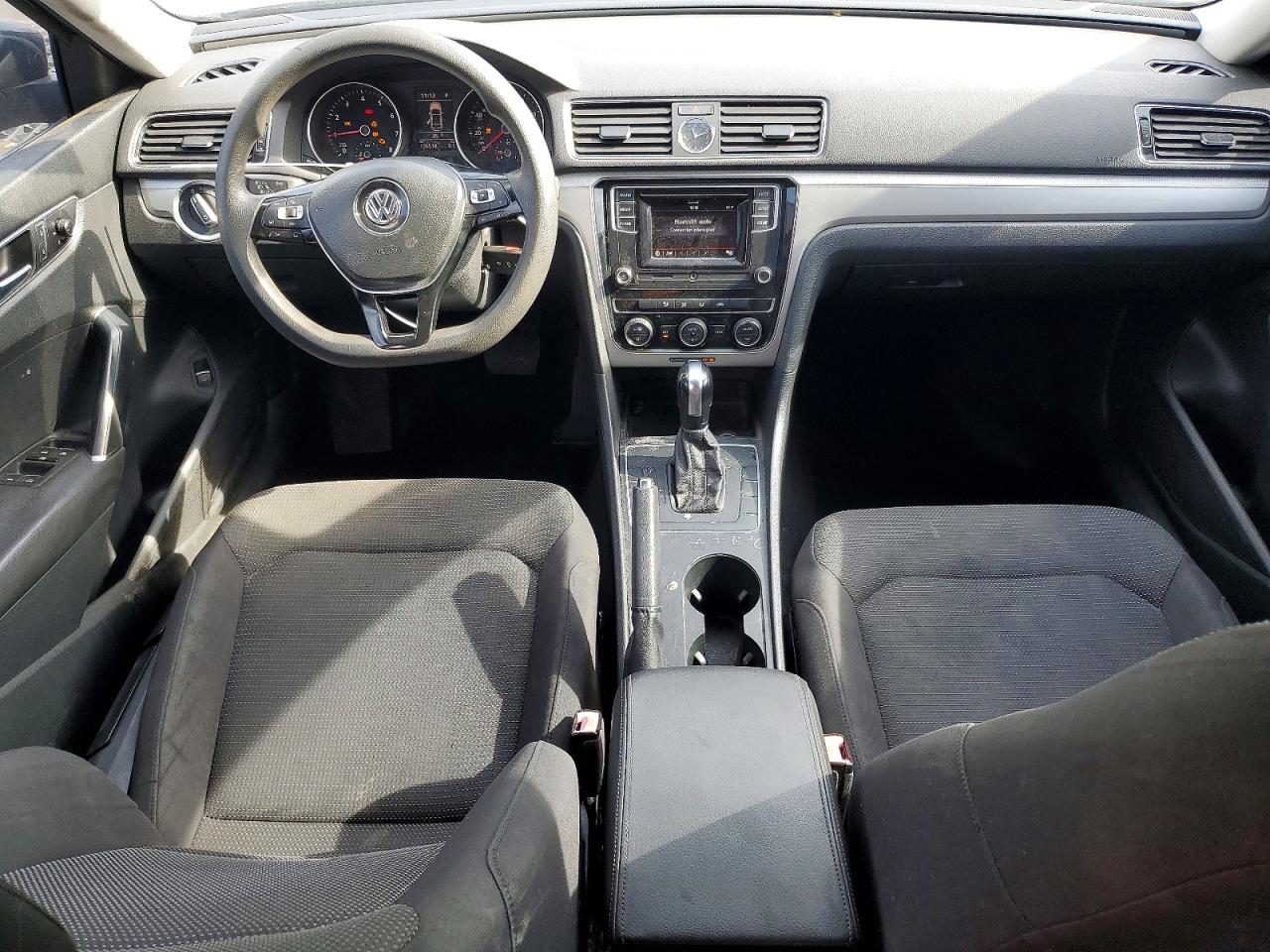 Volkswagen Passat S