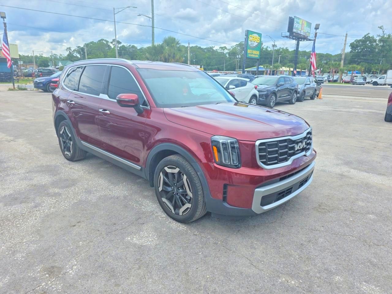 Salvage Kia Telluride Image
