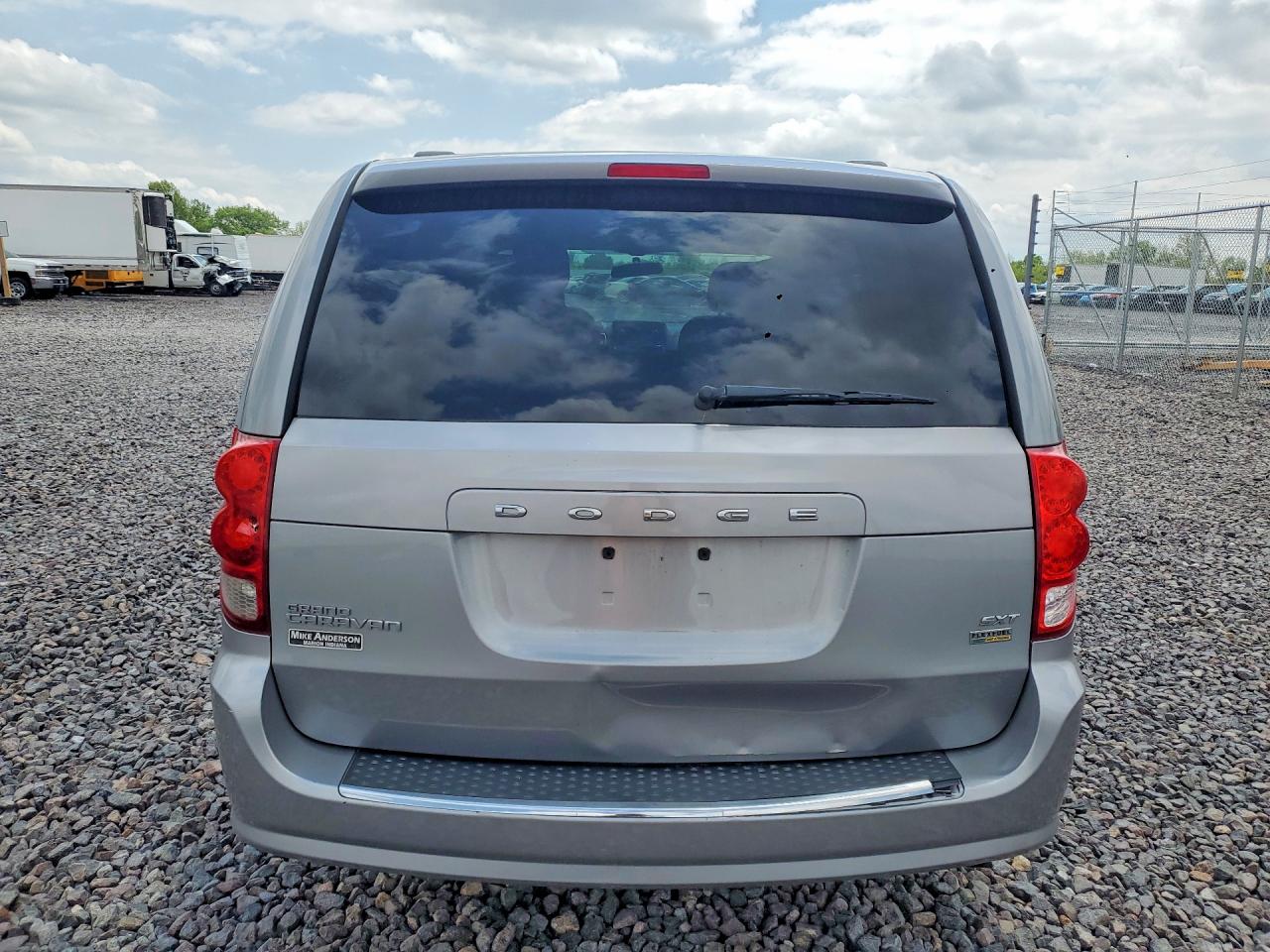 Dodge Caravan Sxt