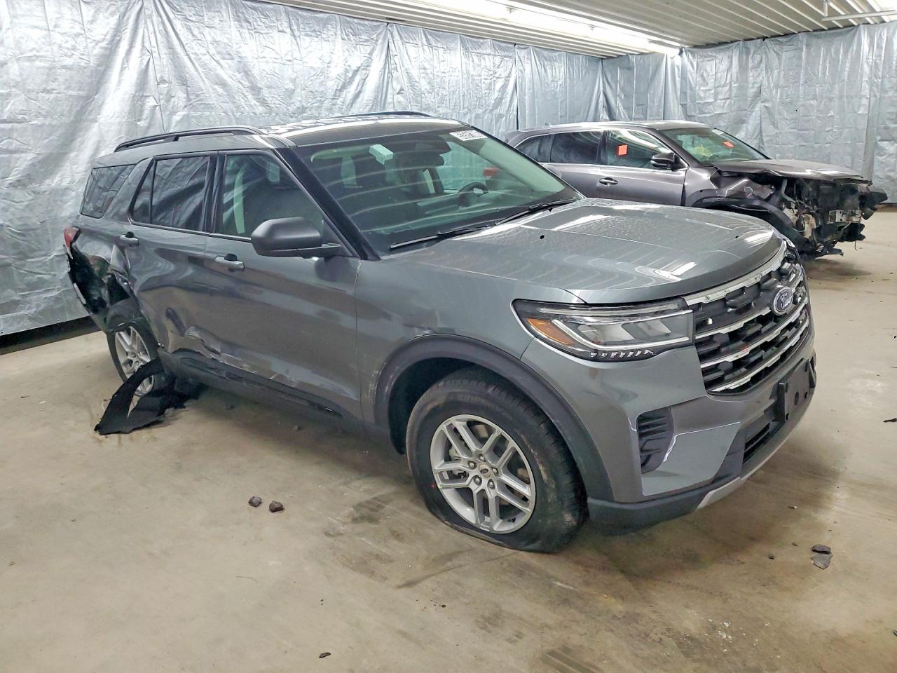 Ford Explorer Active