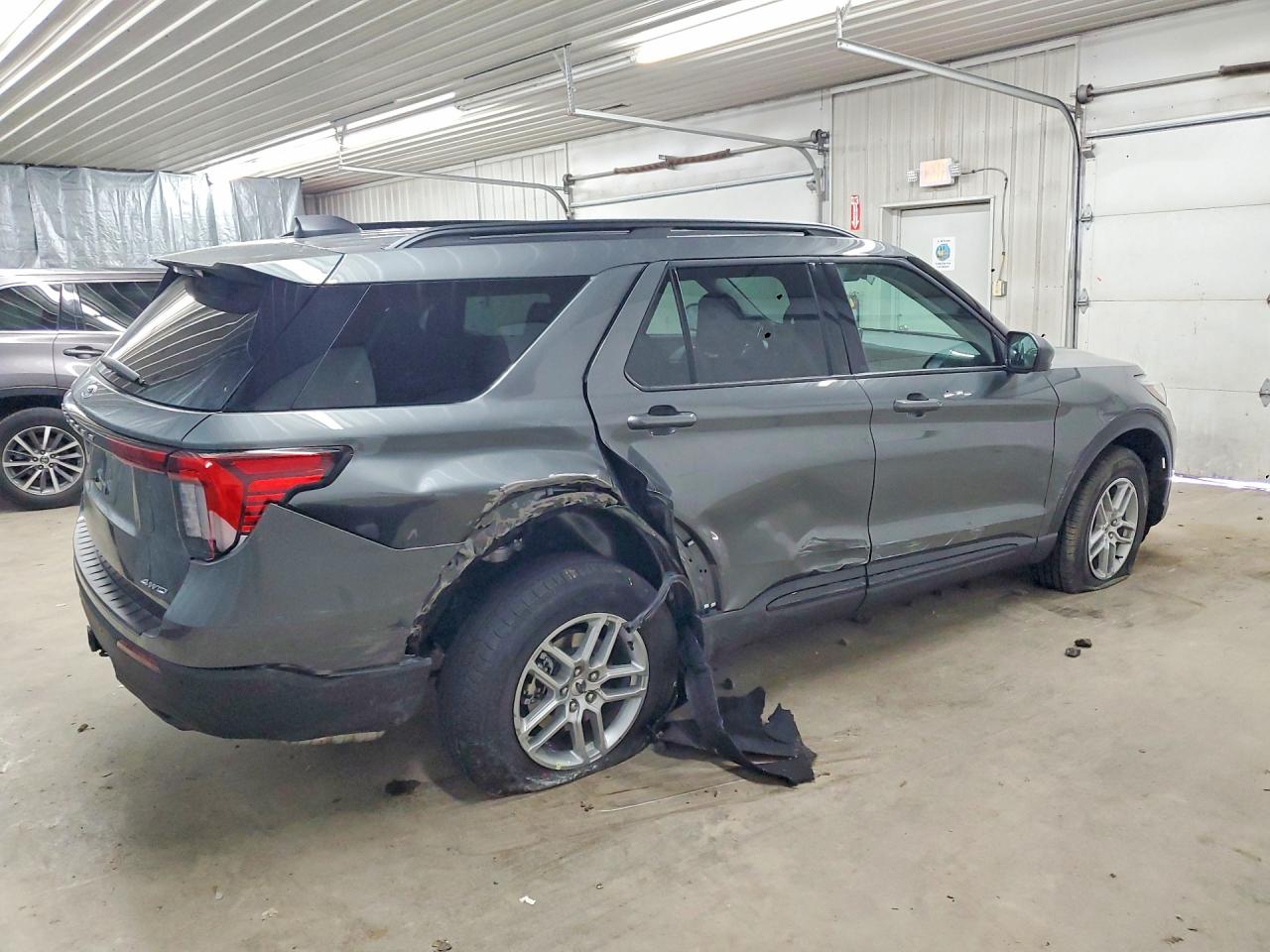 Ford Explorer Active