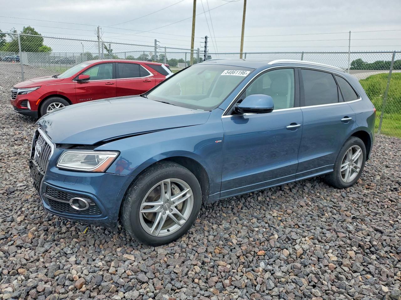 Salvage Audi Q5 Image