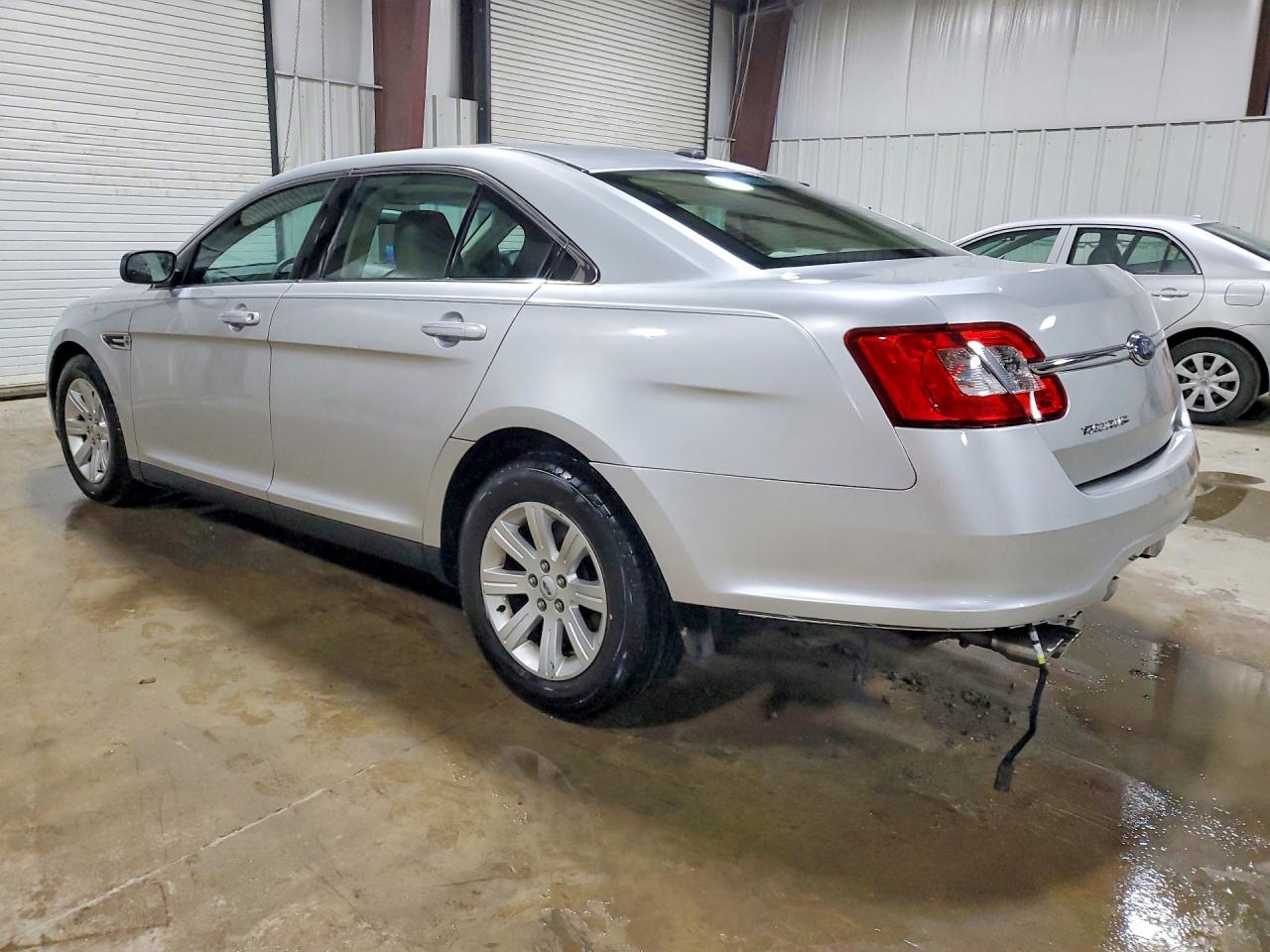Ford Taurus Se