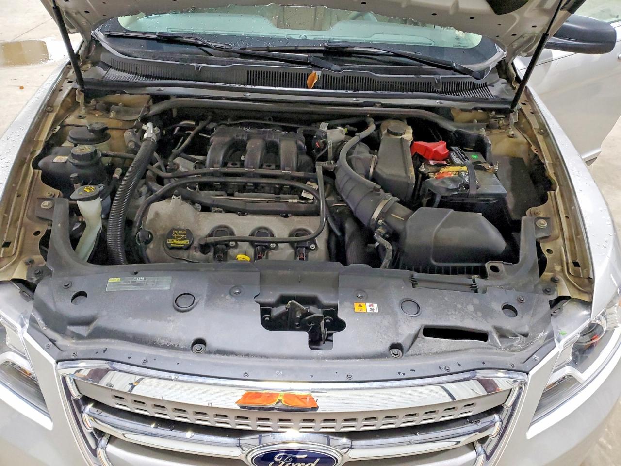 Ford Taurus Se
