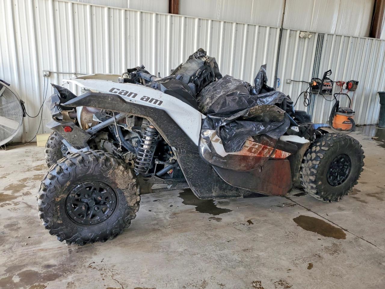 Can-Am Maverick X3