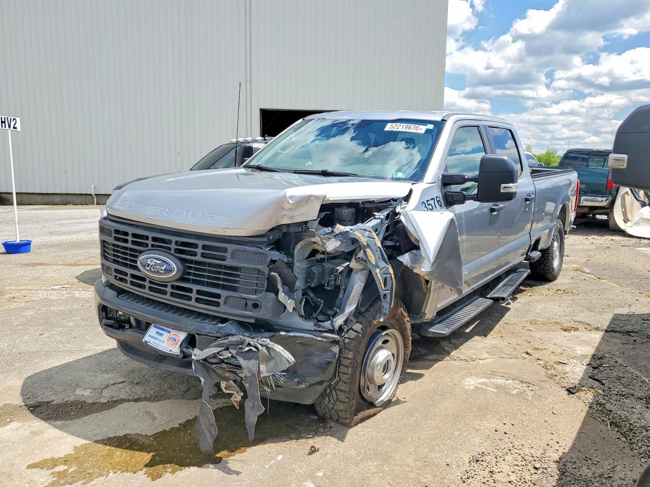 Salvage Ford F-250 Image